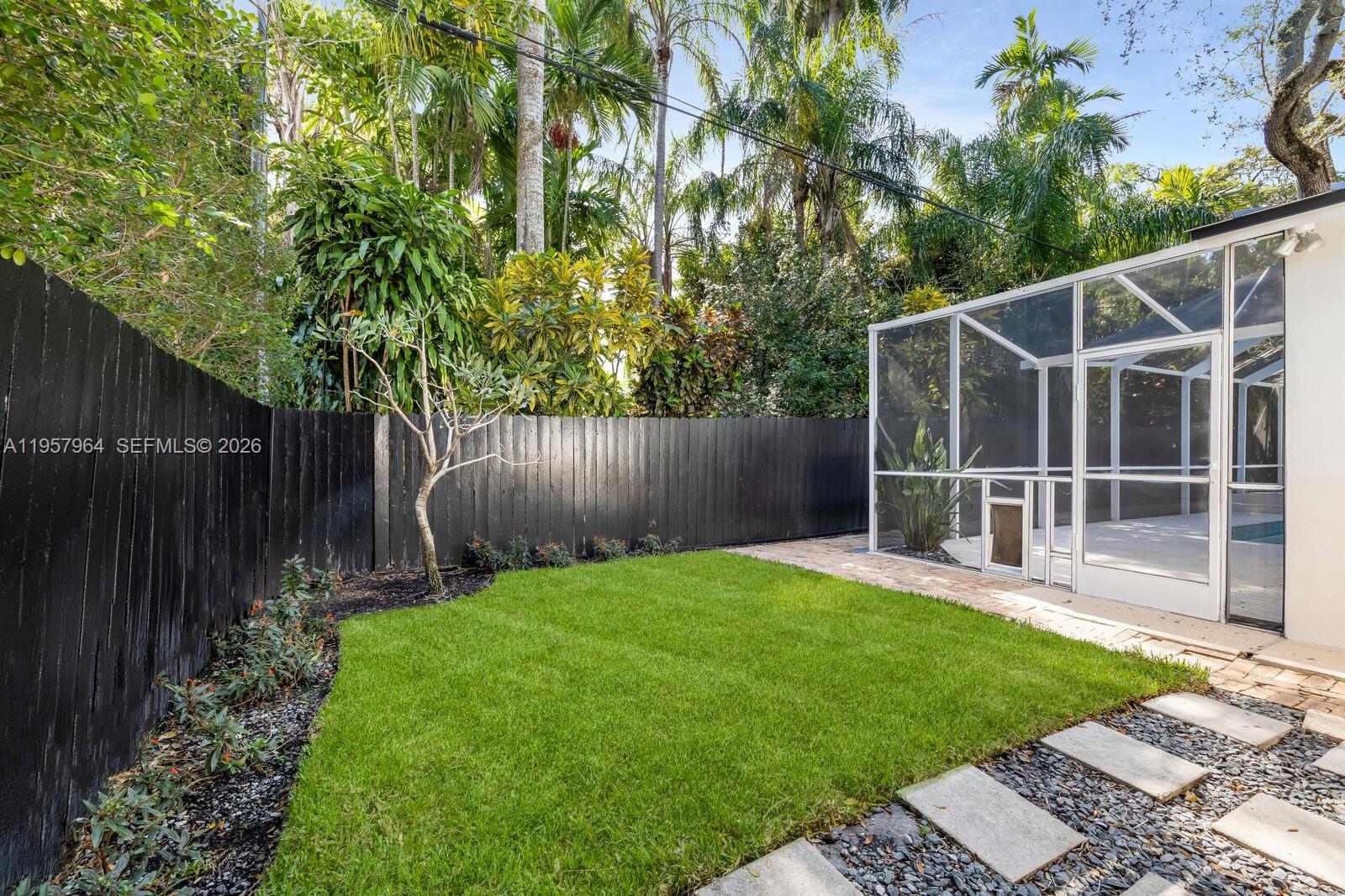 COLLEGE GROVES - Residential