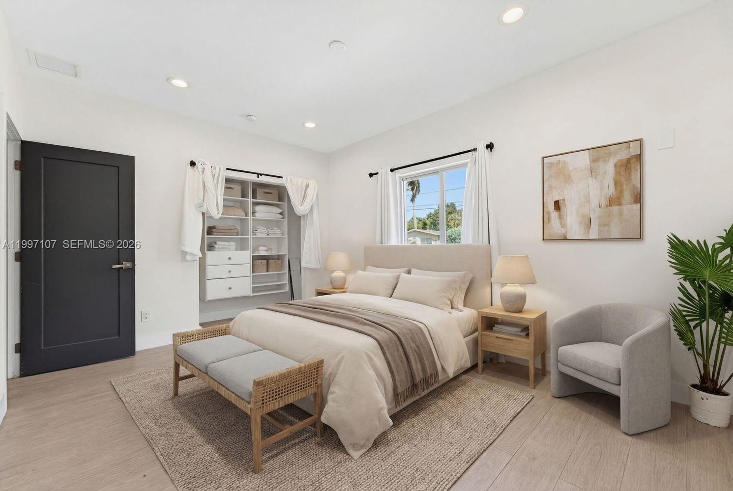 LAUDERDALE PARK 6-33 1/2 - Residential Lease