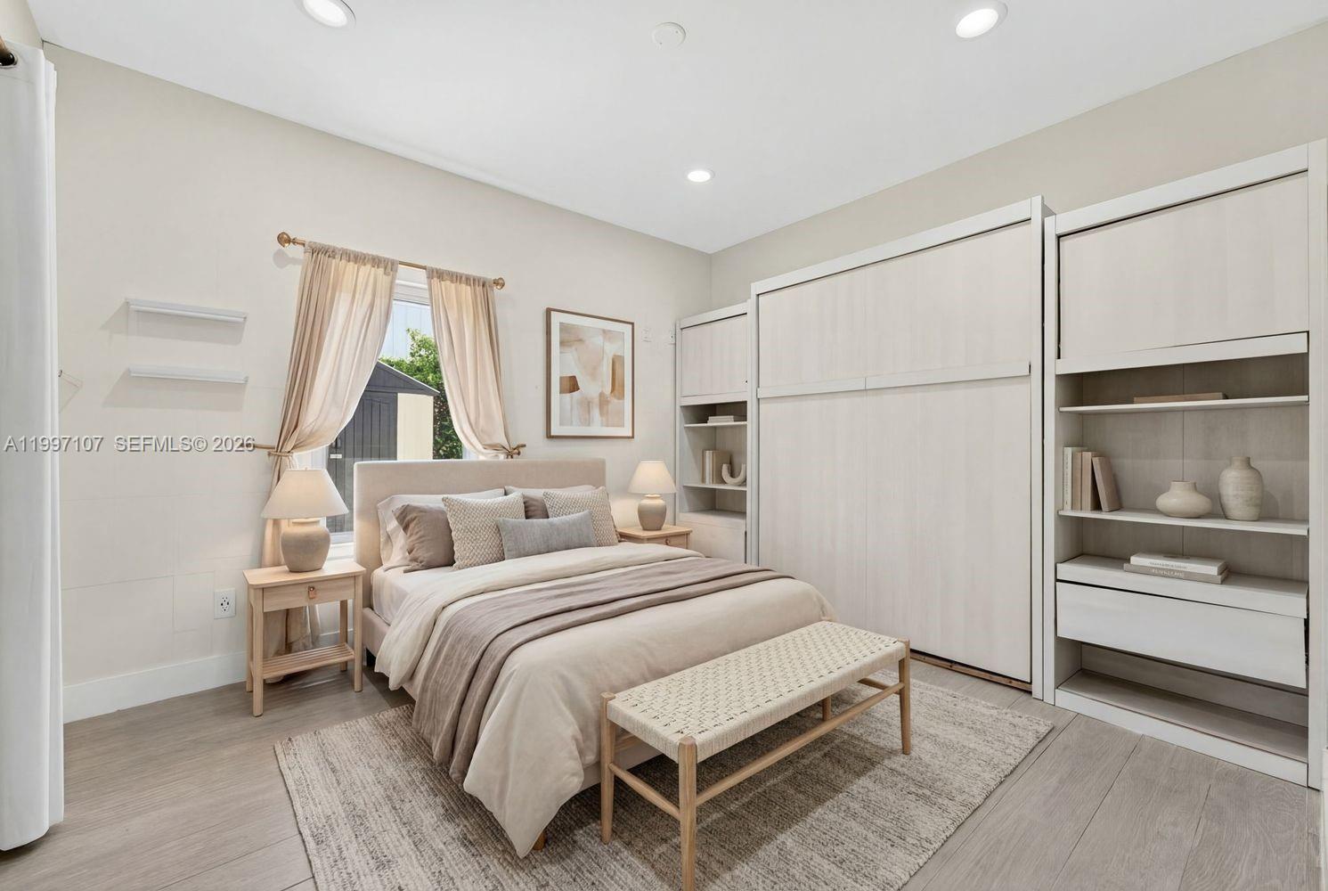 LAUDERDALE PARK 6-33 1/2 - Residential Lease