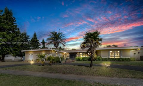 HOME MAX REALTY INTERNATIONAL 4931 Madison St Hollywood FL 33021