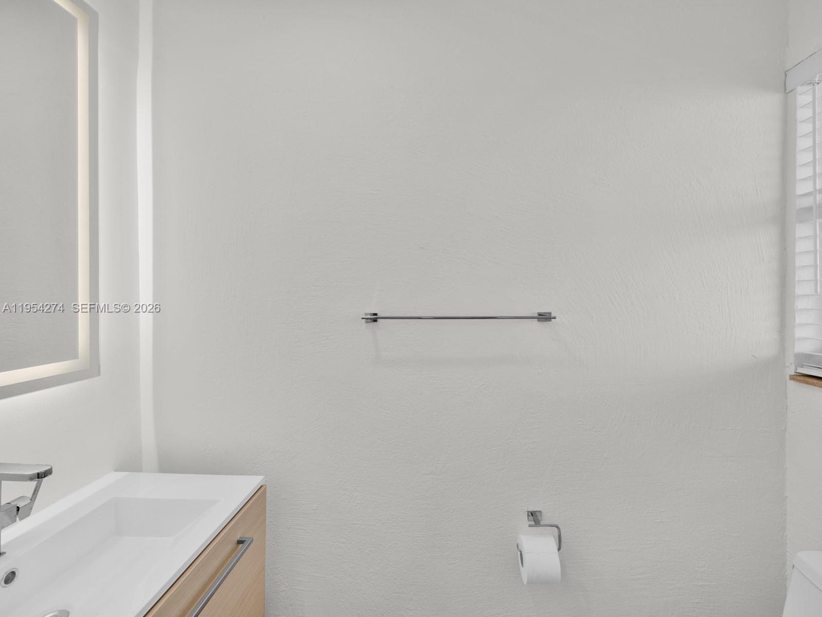 BOCA HOUSE CONDO - Residential