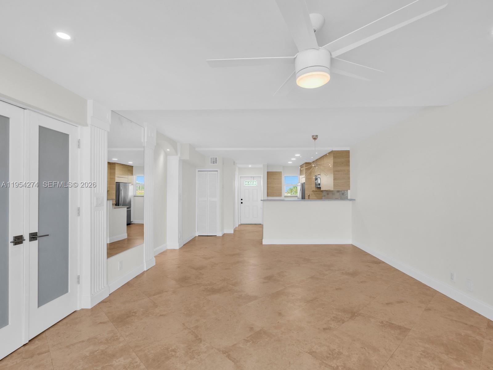 BOCA HOUSE CONDO - Residential