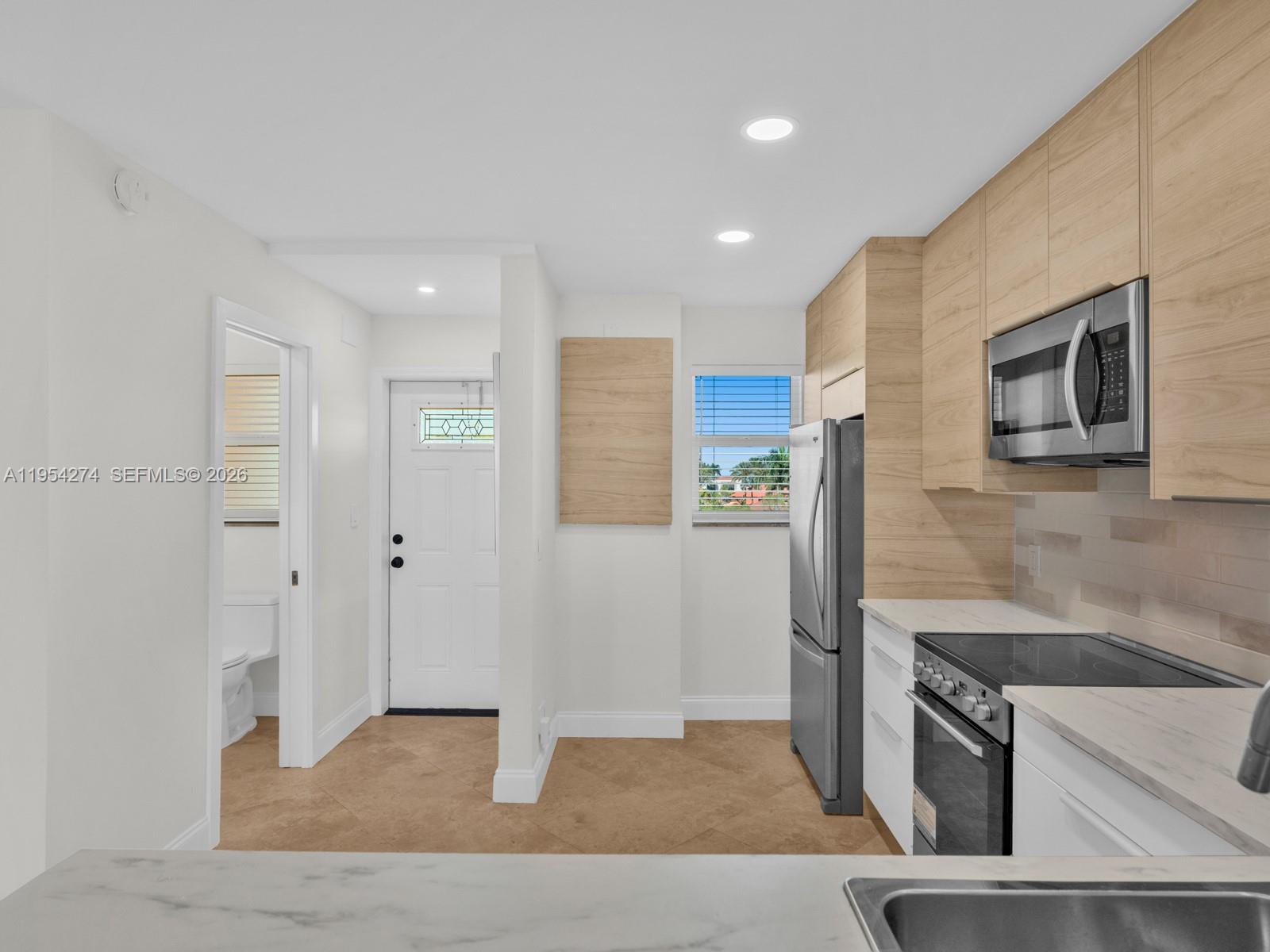 BOCA HOUSE CONDO - Residential