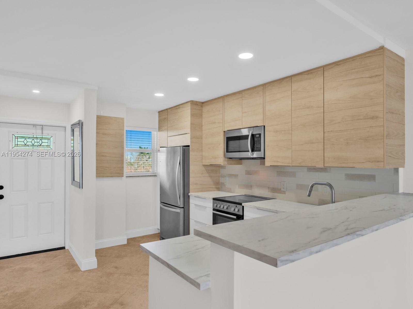 BOCA HOUSE CONDO - Residential