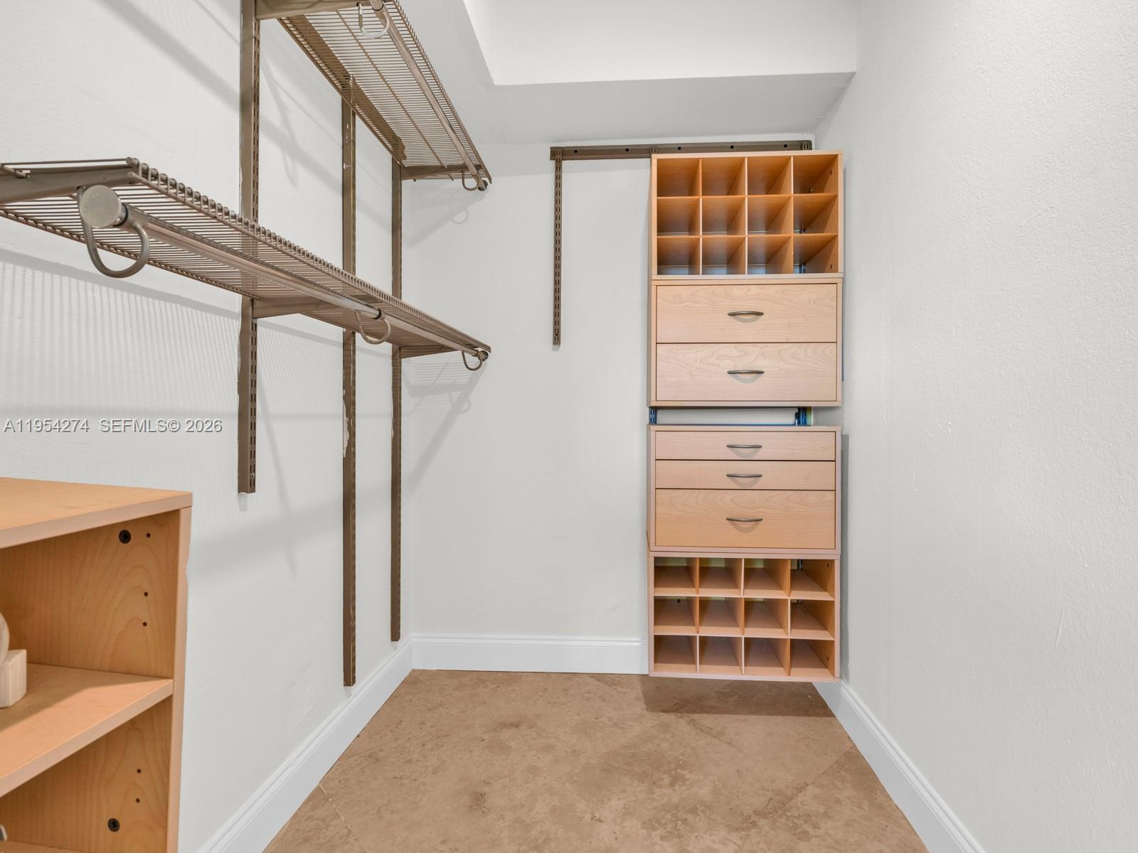 BOCA HOUSE CONDO - Residential