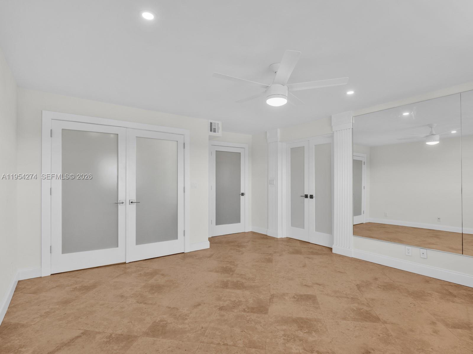 BOCA HOUSE CONDO - Residential