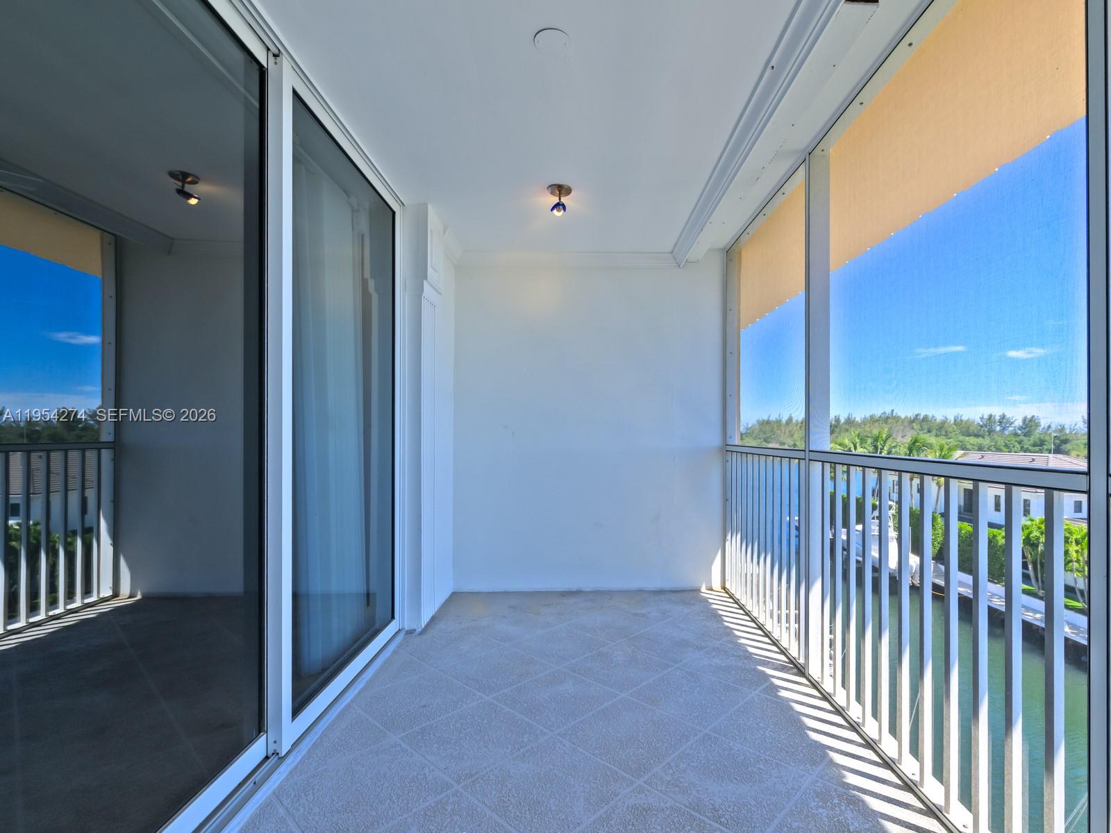 BOCA HOUSE CONDO - Residential
