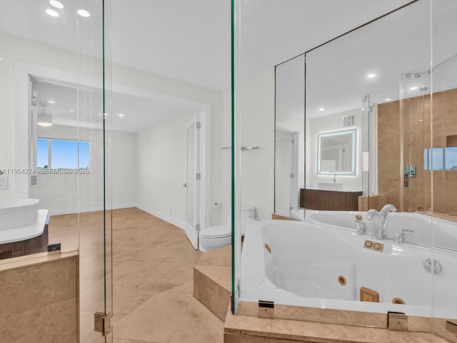 BOCA HOUSE CONDO - Residential