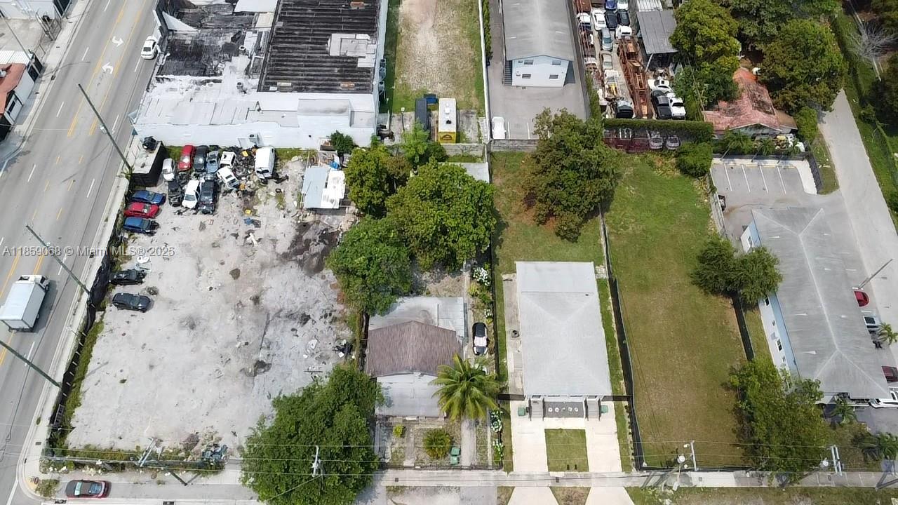 NORTHERN BLVD TRACK - Residential Income