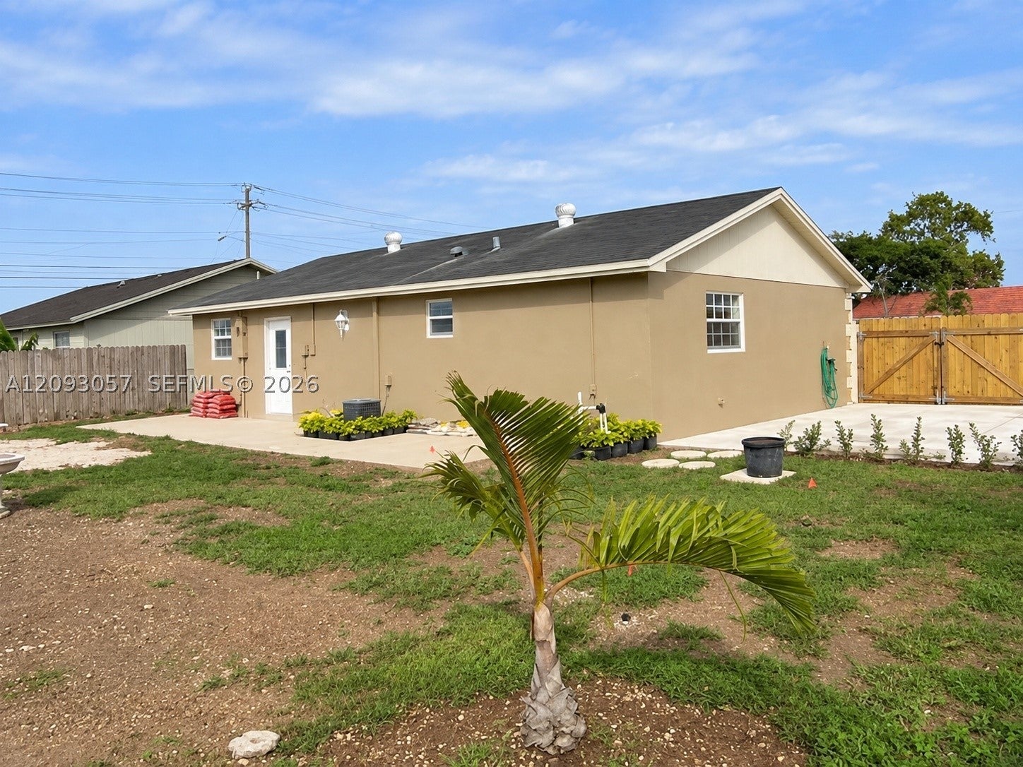 34 SW 17th Ave