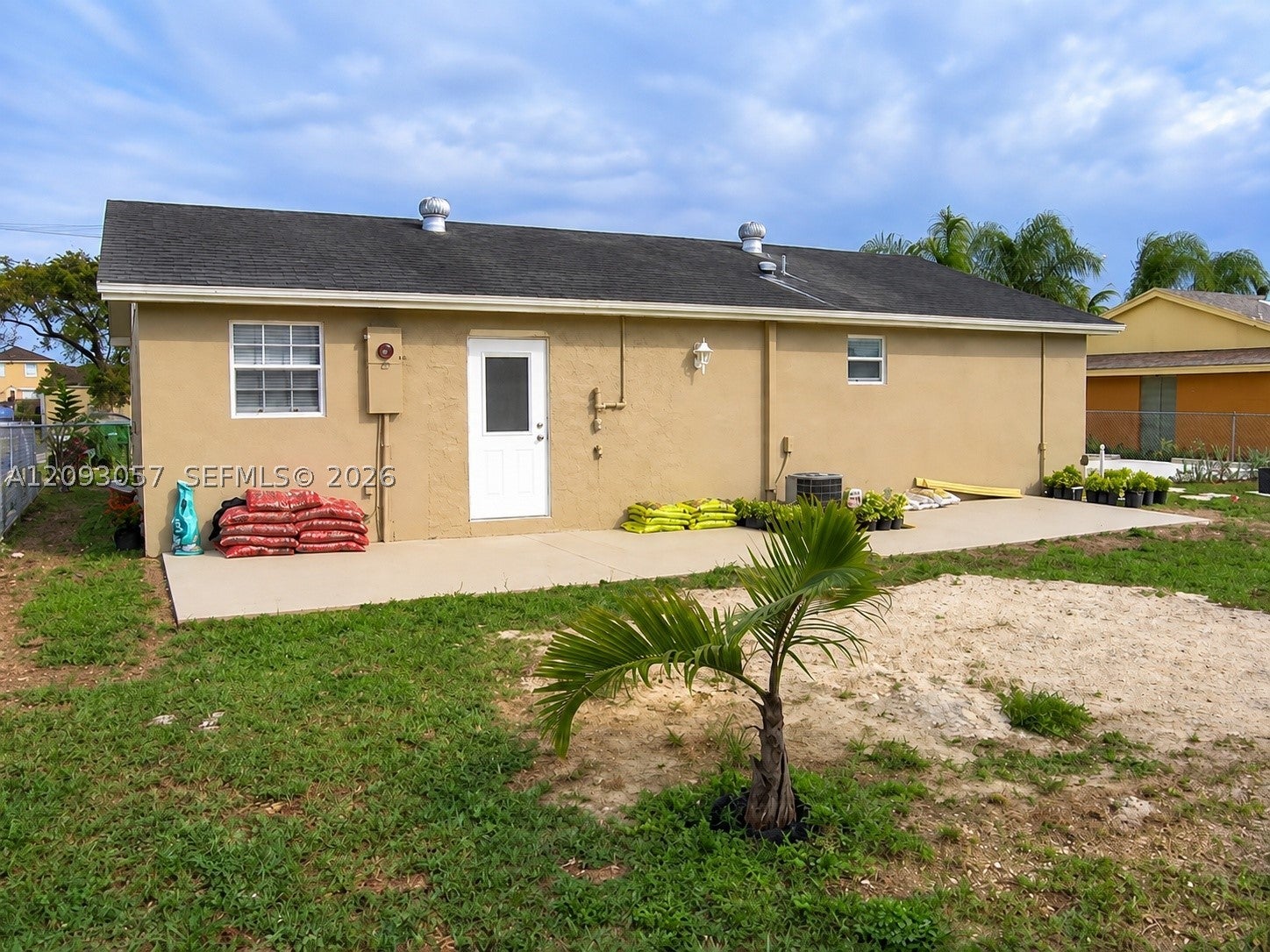 34 SW 17th Ave