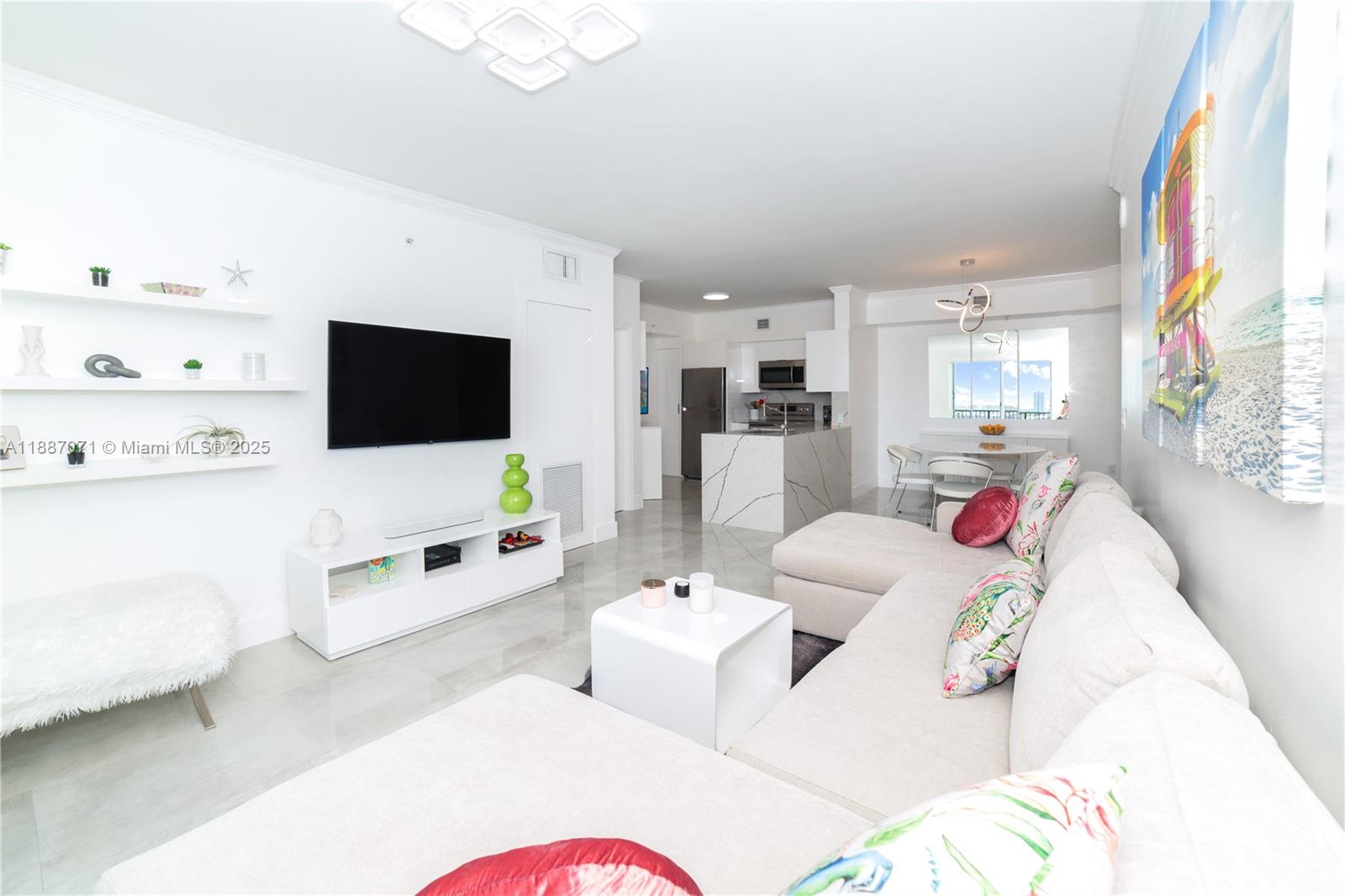 PORTO BELLAGIO CONDO - Residential
