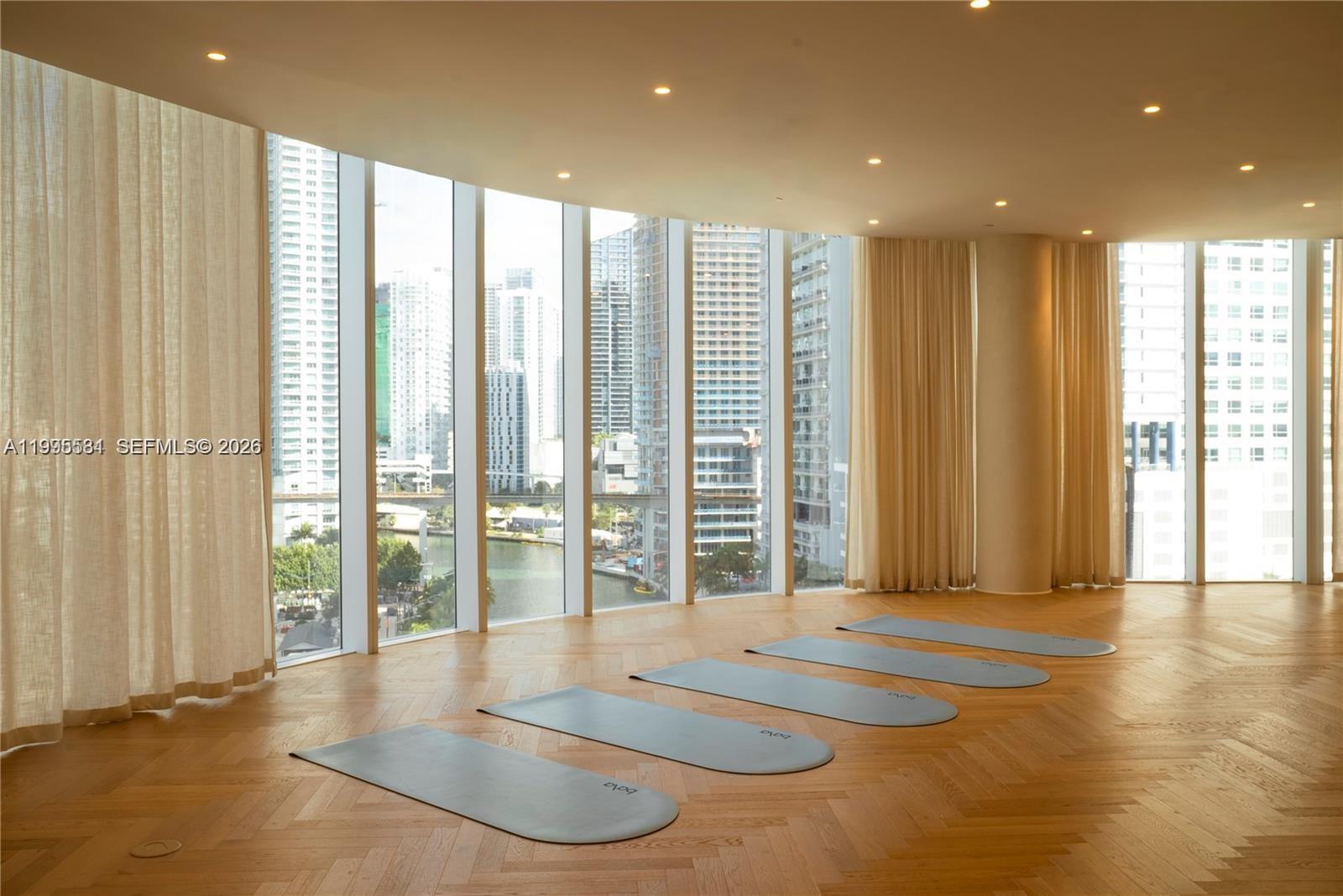 CITY OF MIAMI SOUTH - Residential Lease