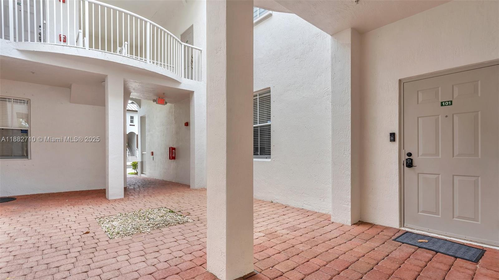 COURTYARDS ONE CONDO - Residential Lease