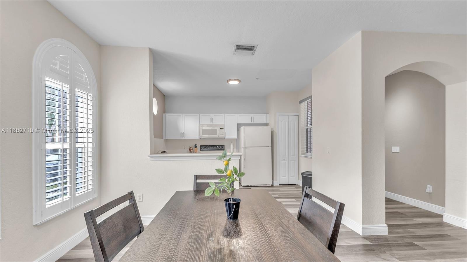 COURTYARDS ONE CONDO - Residential Lease