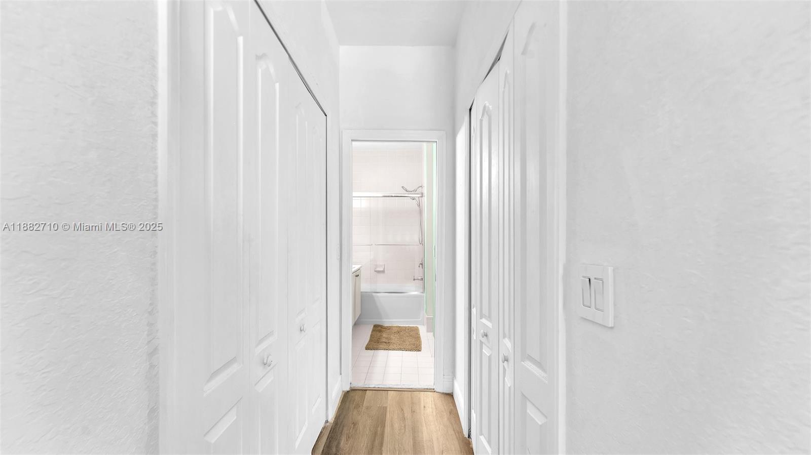 COURTYARDS ONE CONDO - Residential Lease