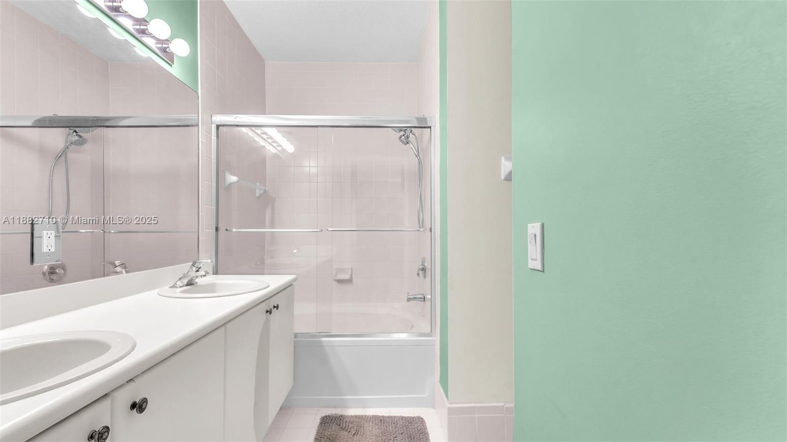 COURTYARDS ONE CONDO - Residential Lease