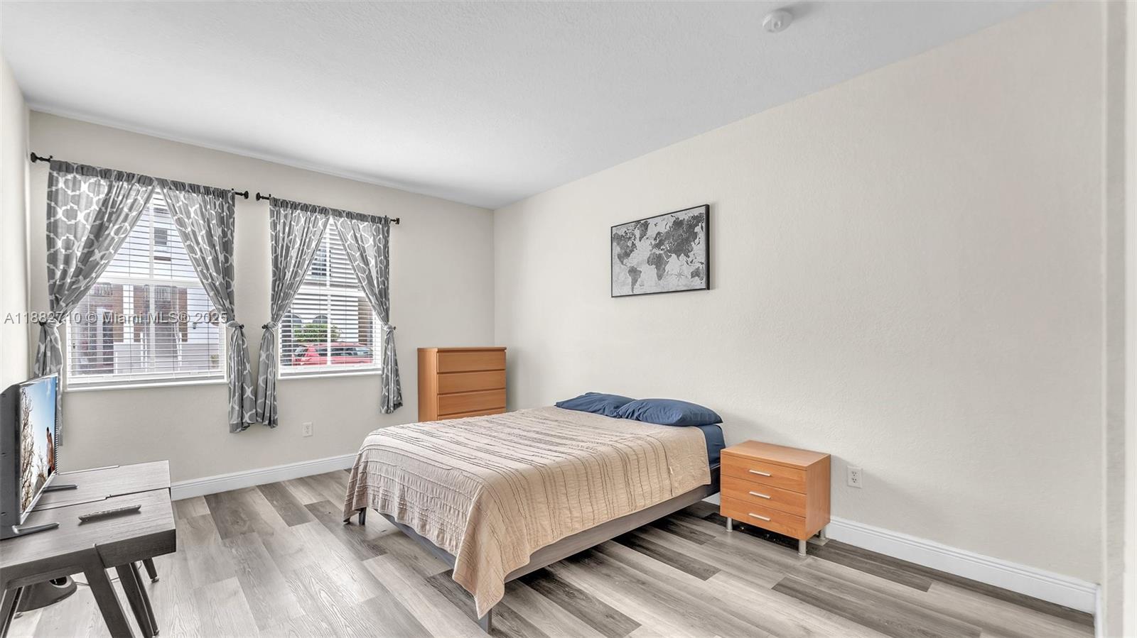 COURTYARDS ONE CONDO - Residential Lease