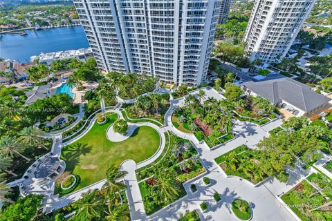 A home in Aventura