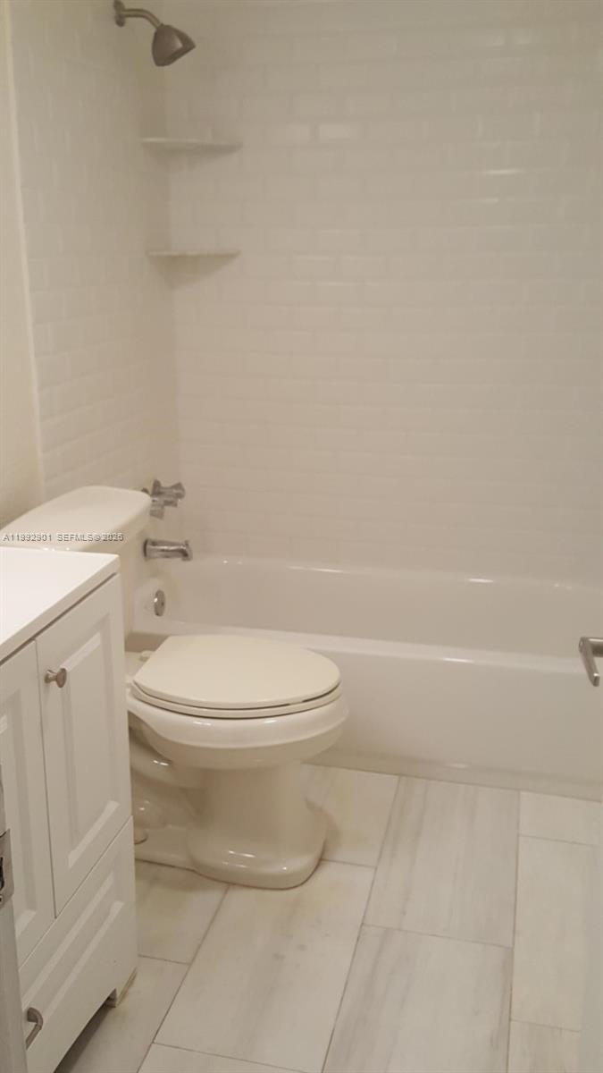 BOCA REAL VILLAS CONDO - Residential Lease