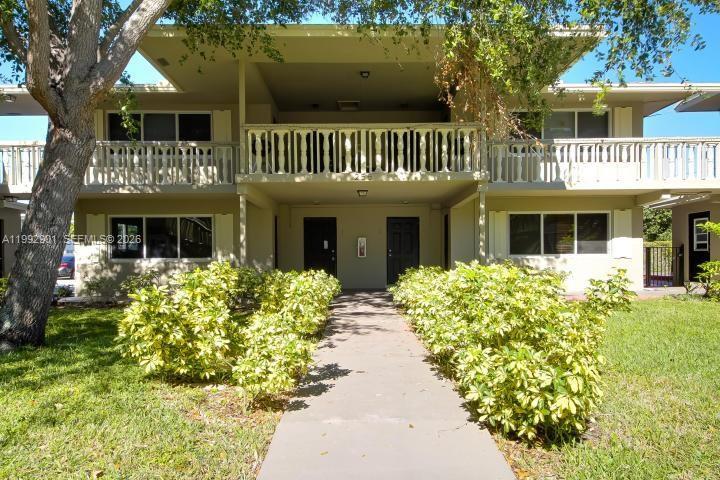 BOCA REAL VILLAS CONDO - Residential Lease