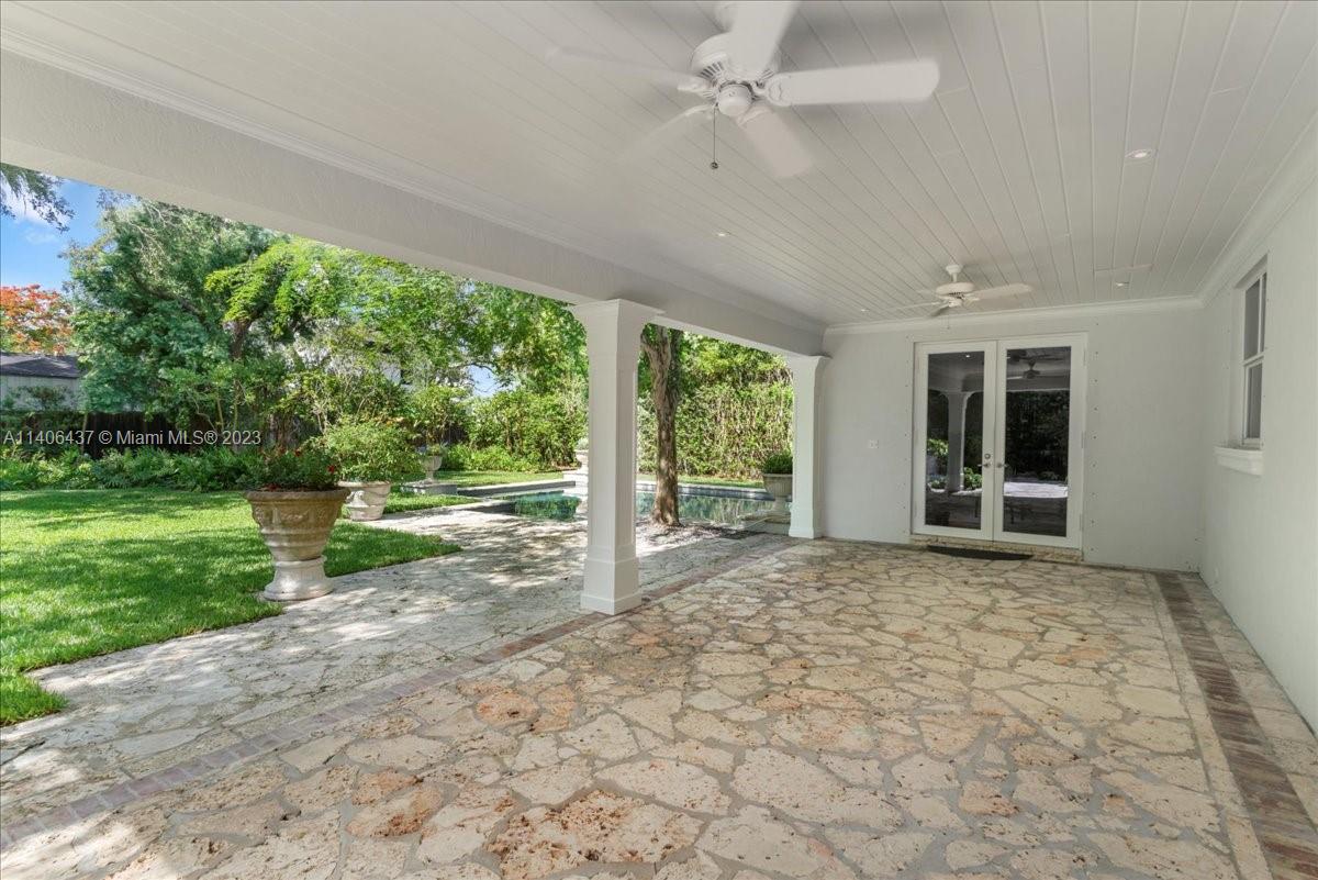 COCOPLUM MANOR - Residential