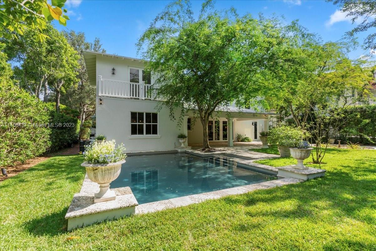 COCOPLUM MANOR - Residential