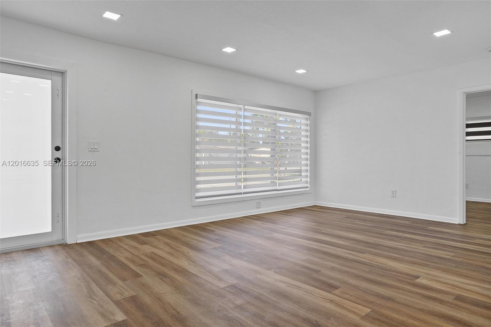 MYRTLE GROVE - Residential