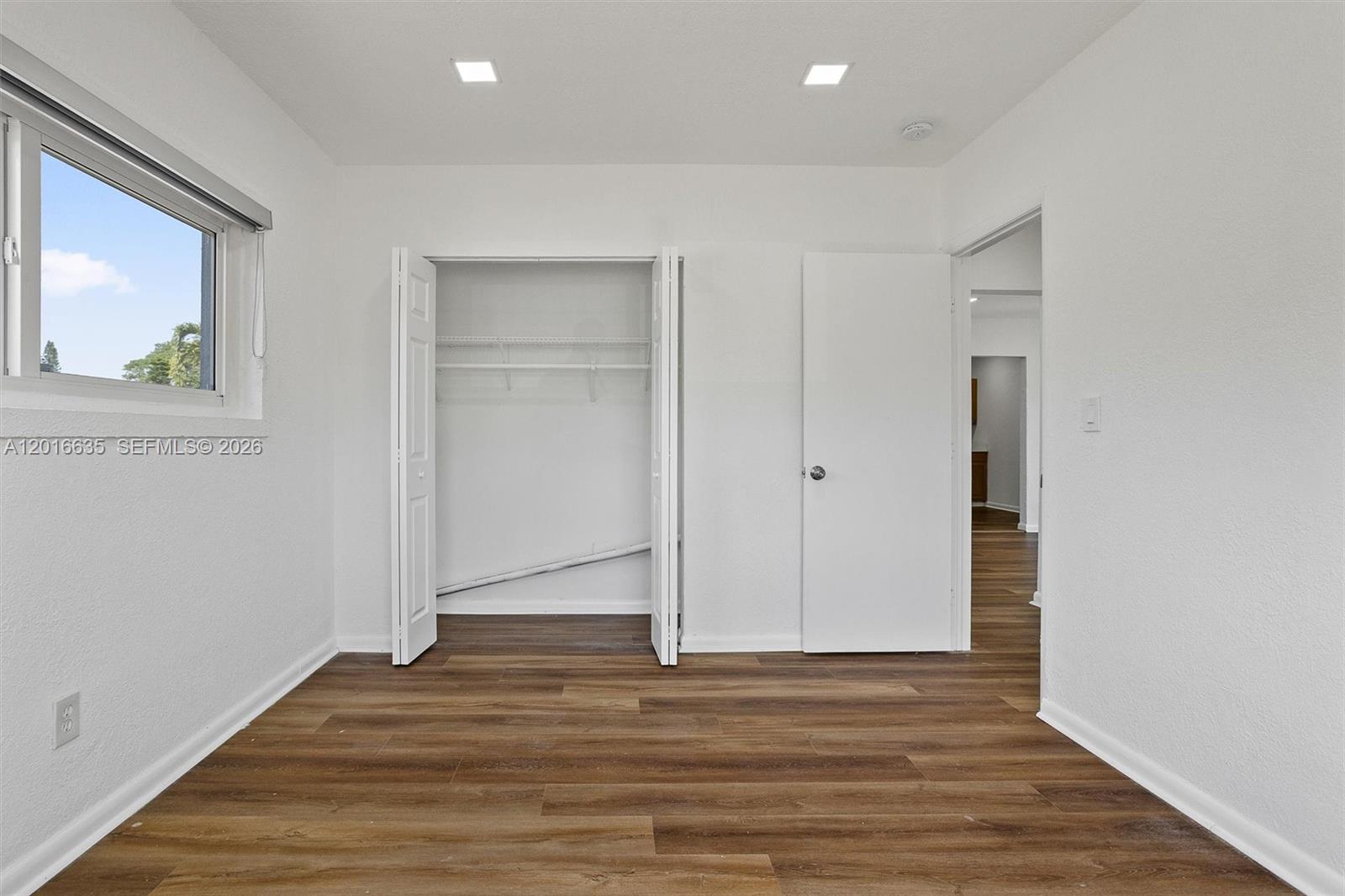 MYRTLE GROVE - Residential