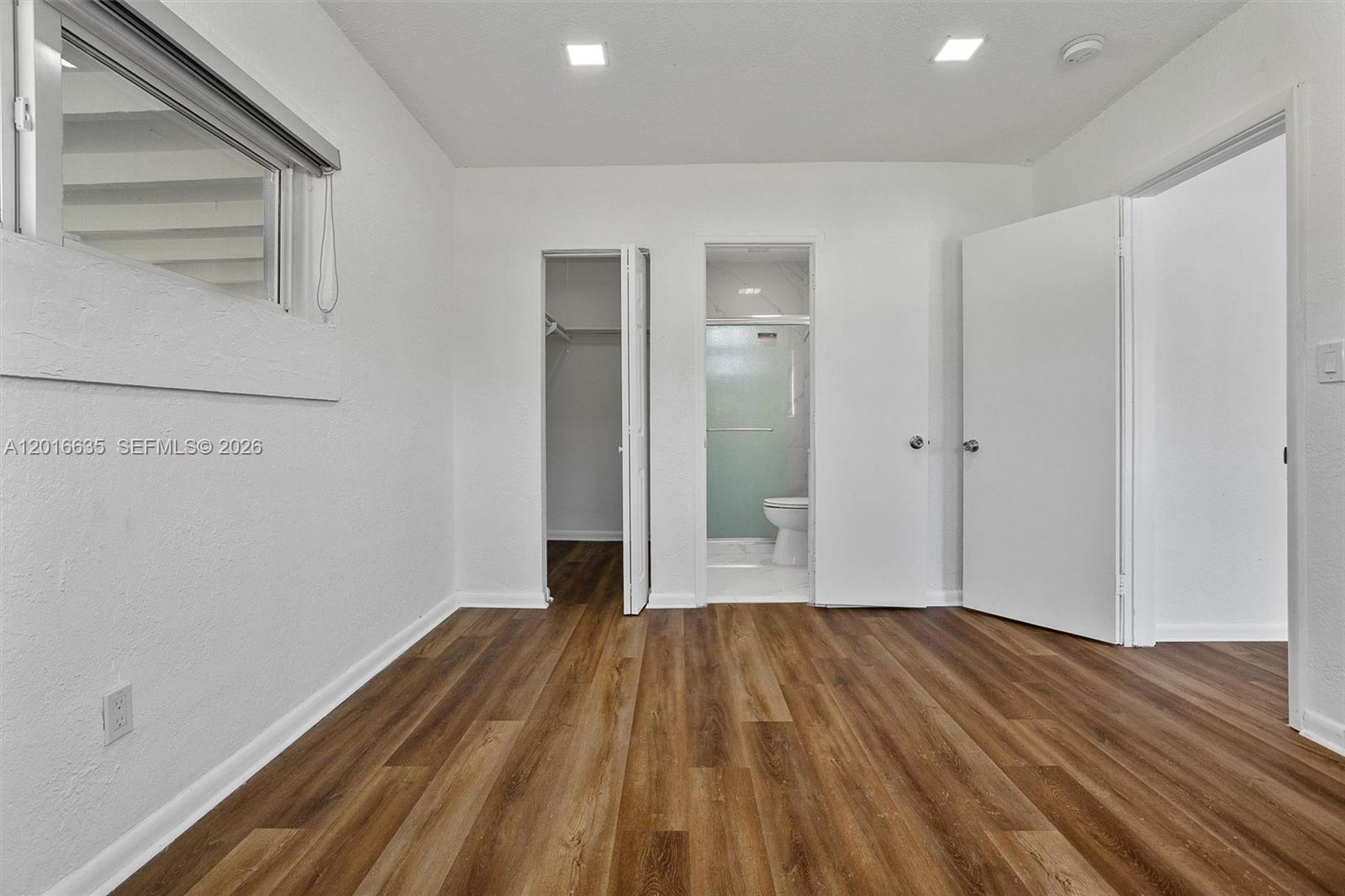MYRTLE GROVE - Residential