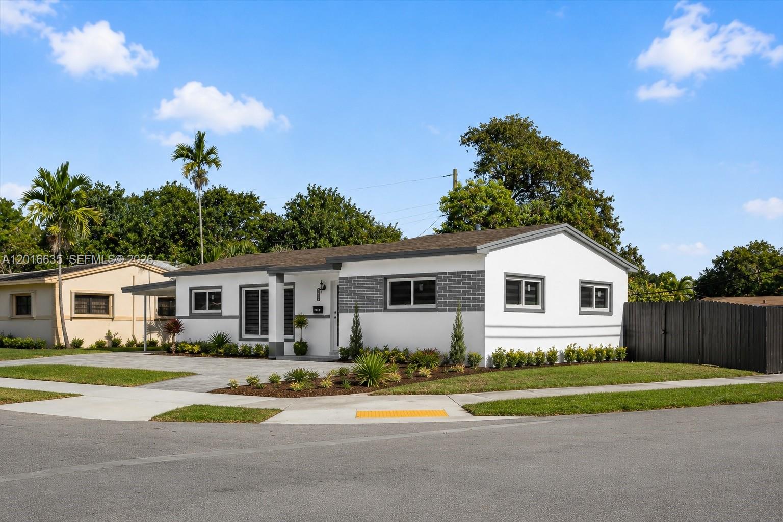 MYRTLE GROVE - Residential