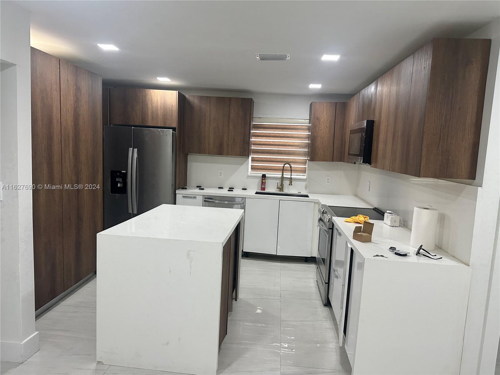 RIDGEWAY - Residential