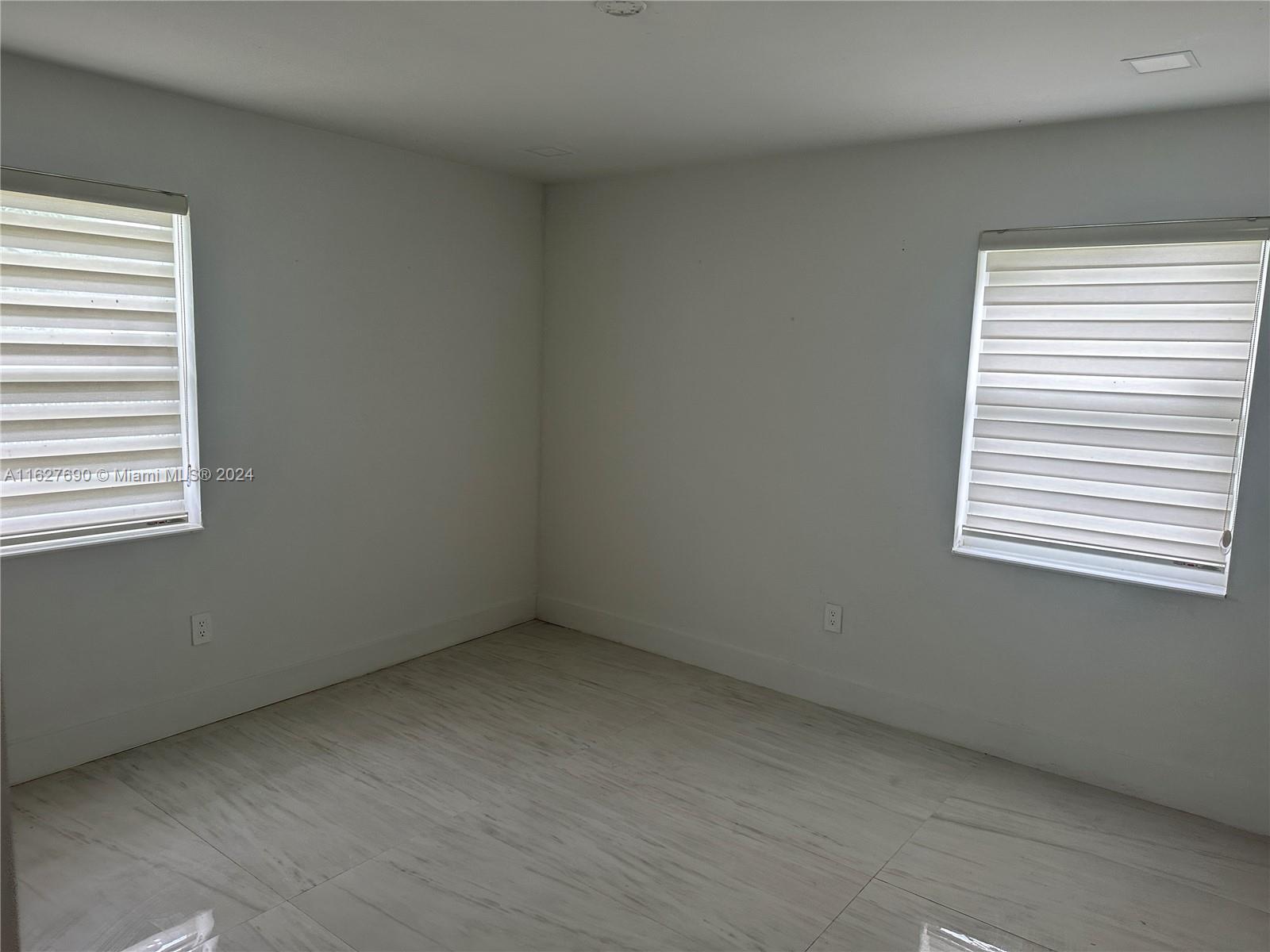 RIDGEWAY - Residential