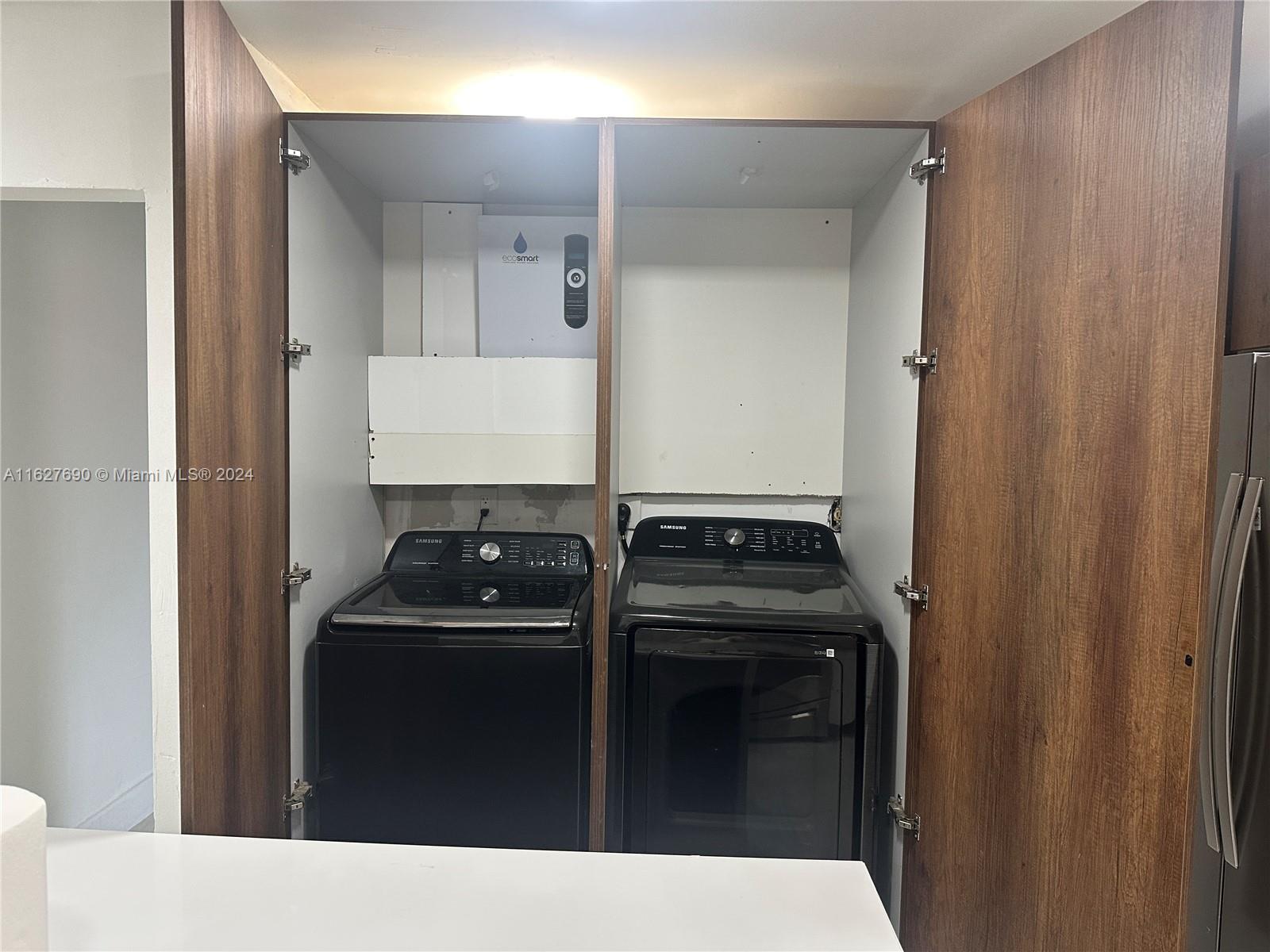 RIDGEWAY - Residential