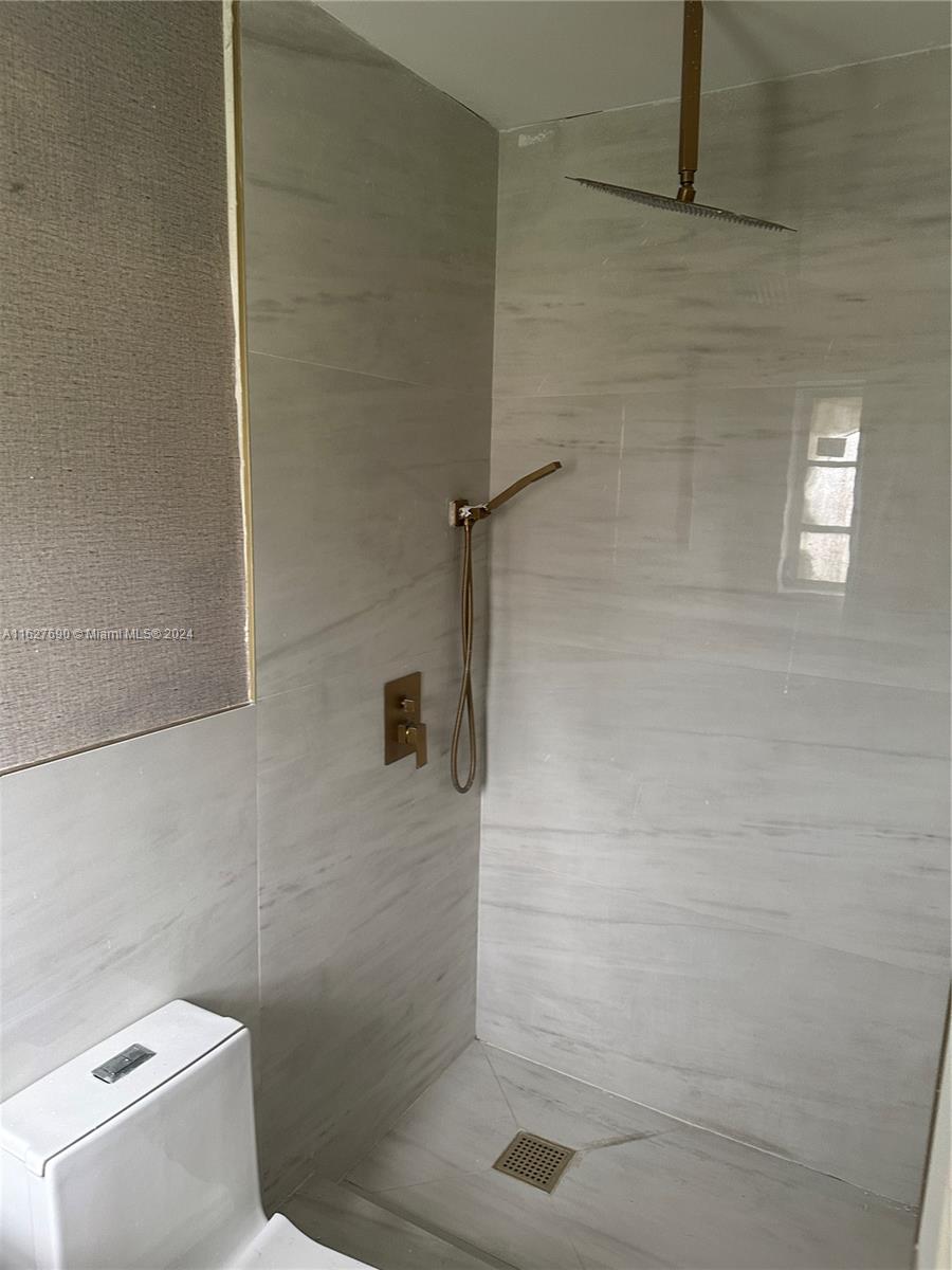 RIDGEWAY - Residential