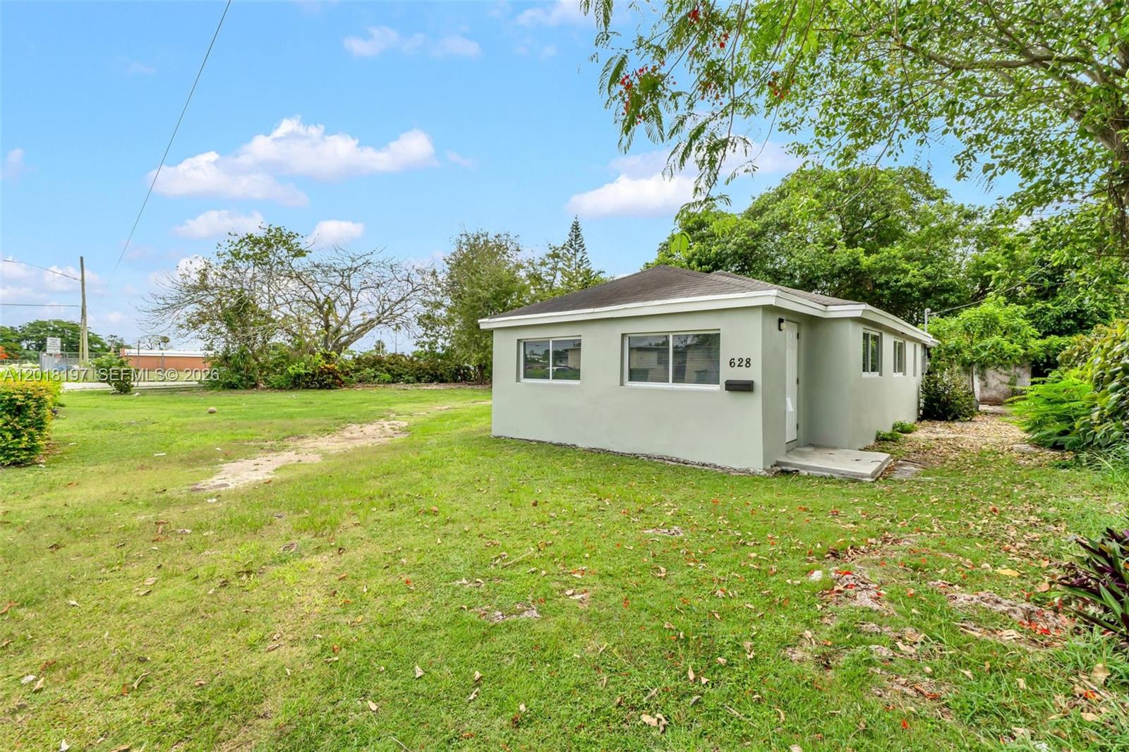 628 SW 8th Ave