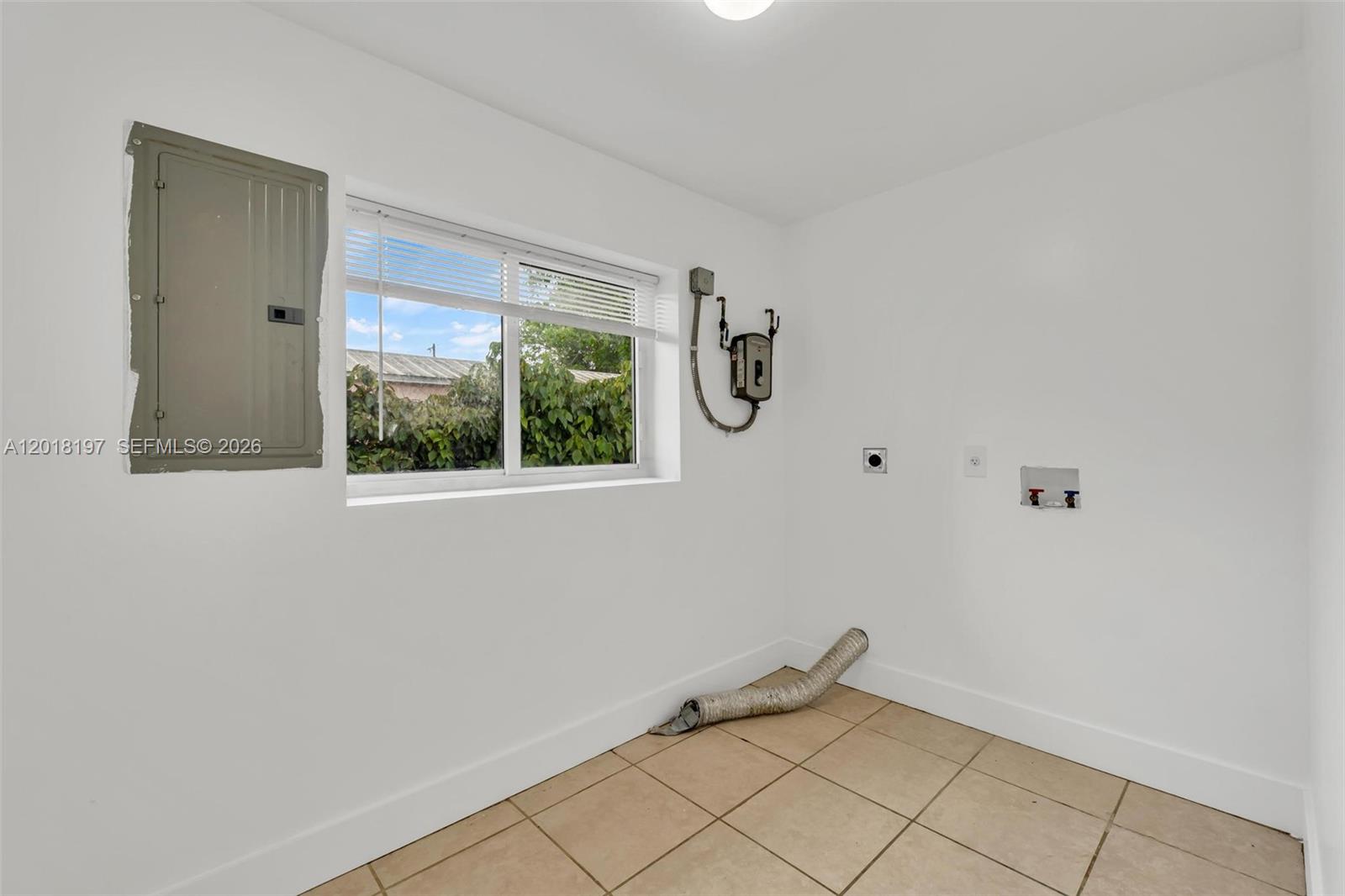 CENTRAL COMMERCIAL HOMEST - Residential
