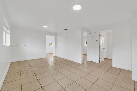Tiny photo for 628 SW 8th Ave, Homestead, FL 33030 (MLS # A12018197)