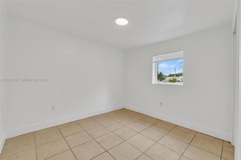 Tiny photo for 628 SW 8th Ave, Homestead, FL 33030 (MLS # A12018197)