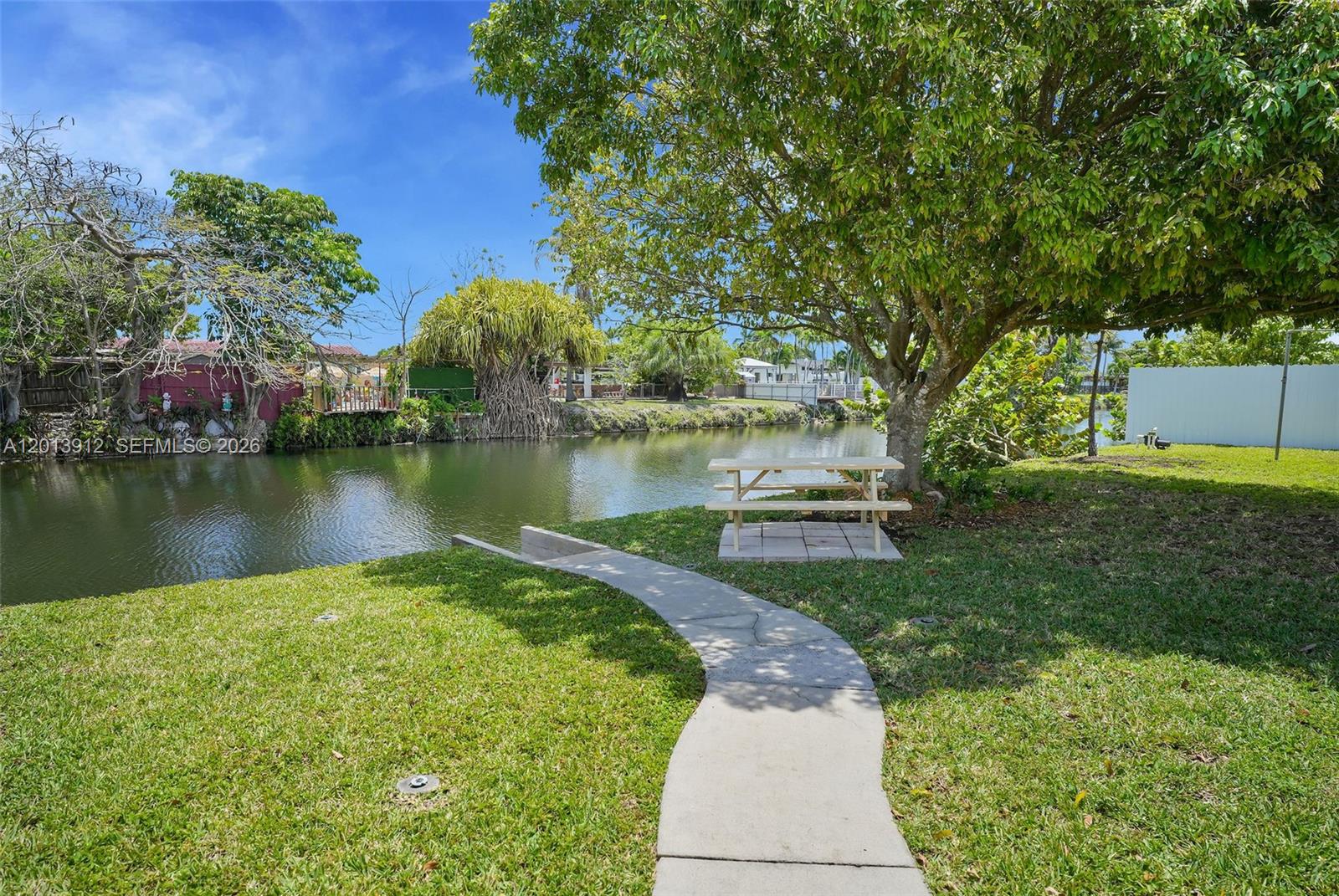SOUTHERN ESTATES 9TH ADDN - Residential