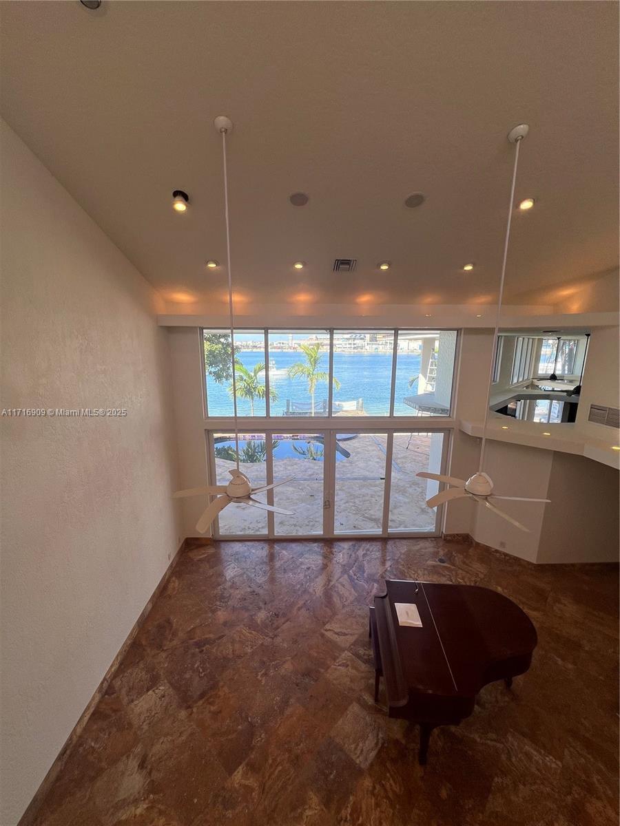HARBOUR HEIGHTS ADD - Residential