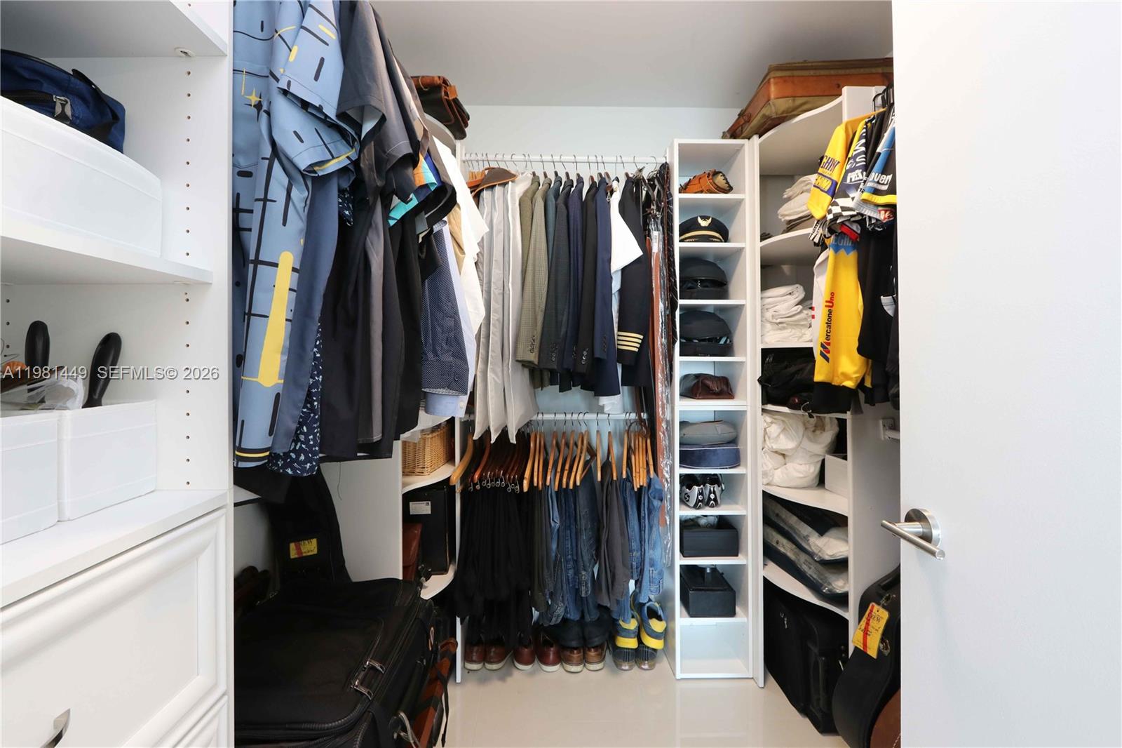 BISCAYNE BEACH CONDO - Residential