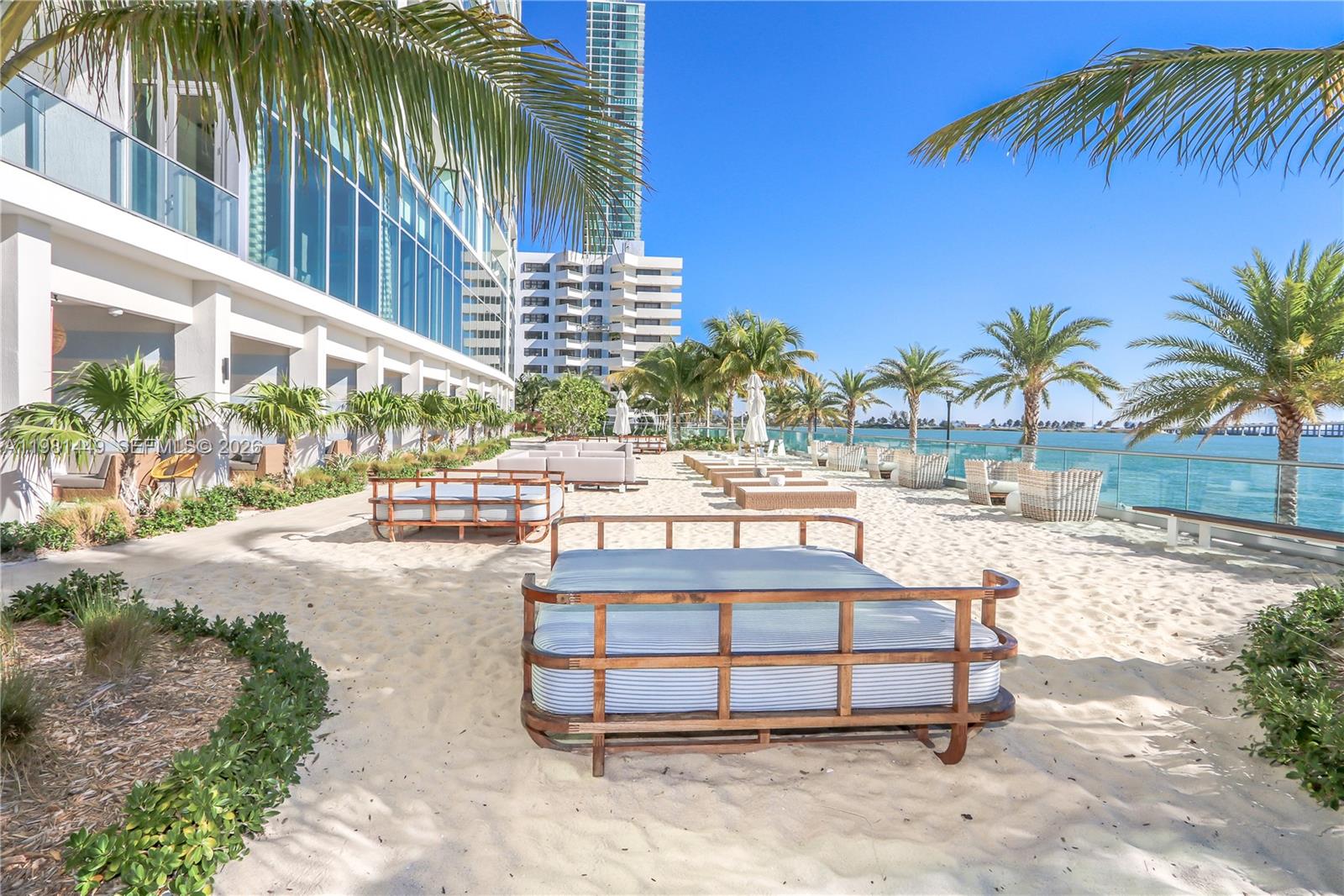 BISCAYNE BEACH CONDO - Residential