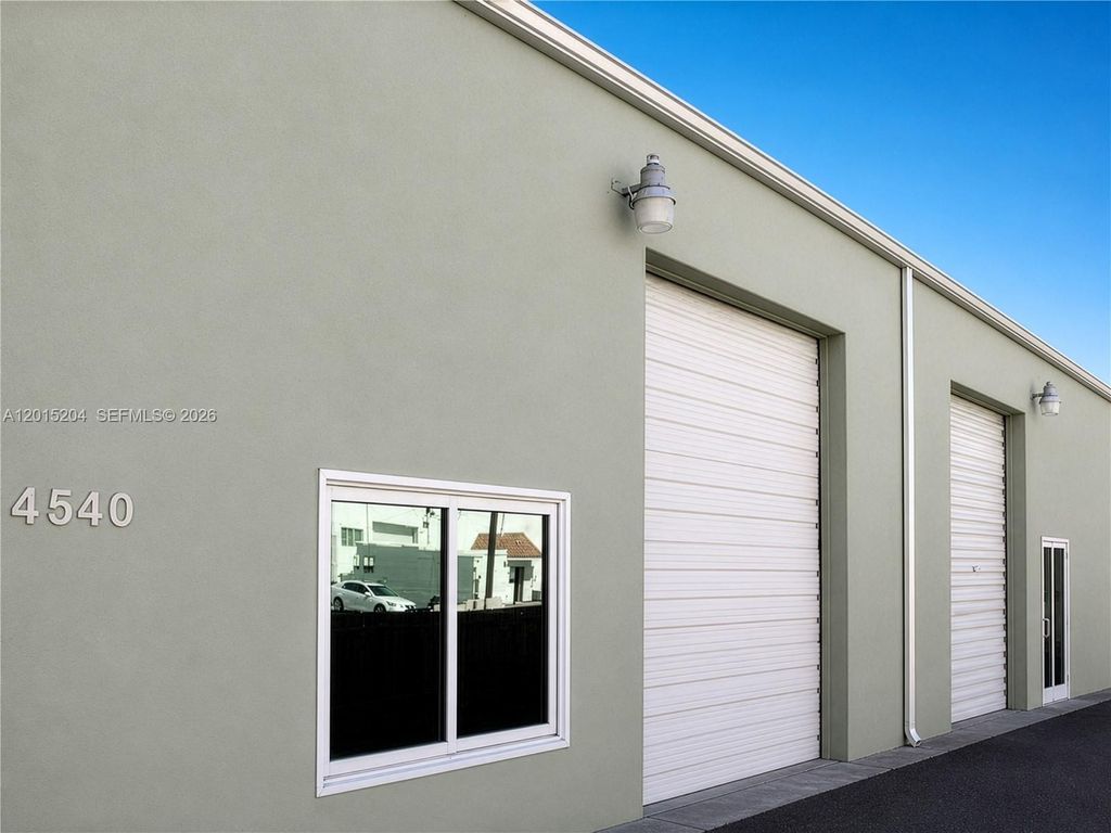 Photo of 4530 NE 6th Ave #4540, Oakland Park, FL 33334 (MLS # A12015204)