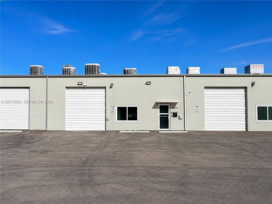 Fully air-conditioned 2,000 SF bay ideally suited for light industrial use in a well-maintained property. Lease rate is $25 PSF plus sales tax. The landlord has meticulously maintained the building with recent upgrades including new A/C units, a new roof, fresh exterior paint, and a refurbished office area and bathroom. Excellent opportunity for businesses seeking clean, functional industrial space in a prime Oakland Park location.