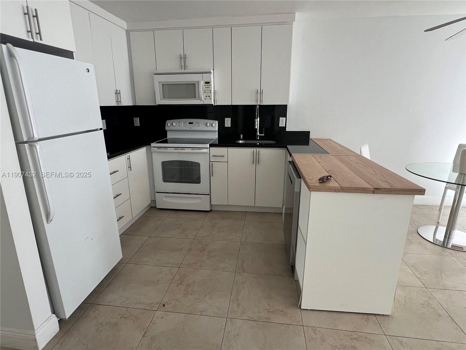 OCEAN POINT CONDO - Residential Lease