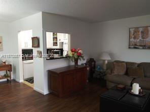 MANSFIELD AT CENTURY VILL - Residential
