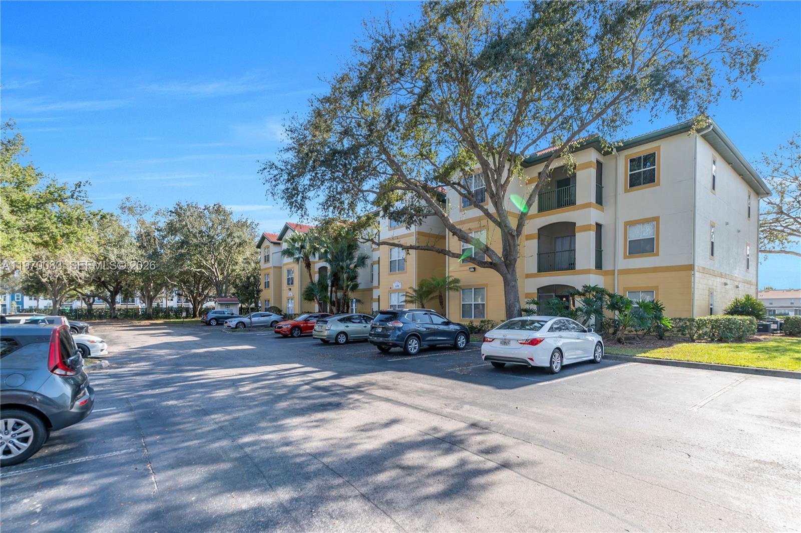 Gateway Rotal Green @ Gate - Residential