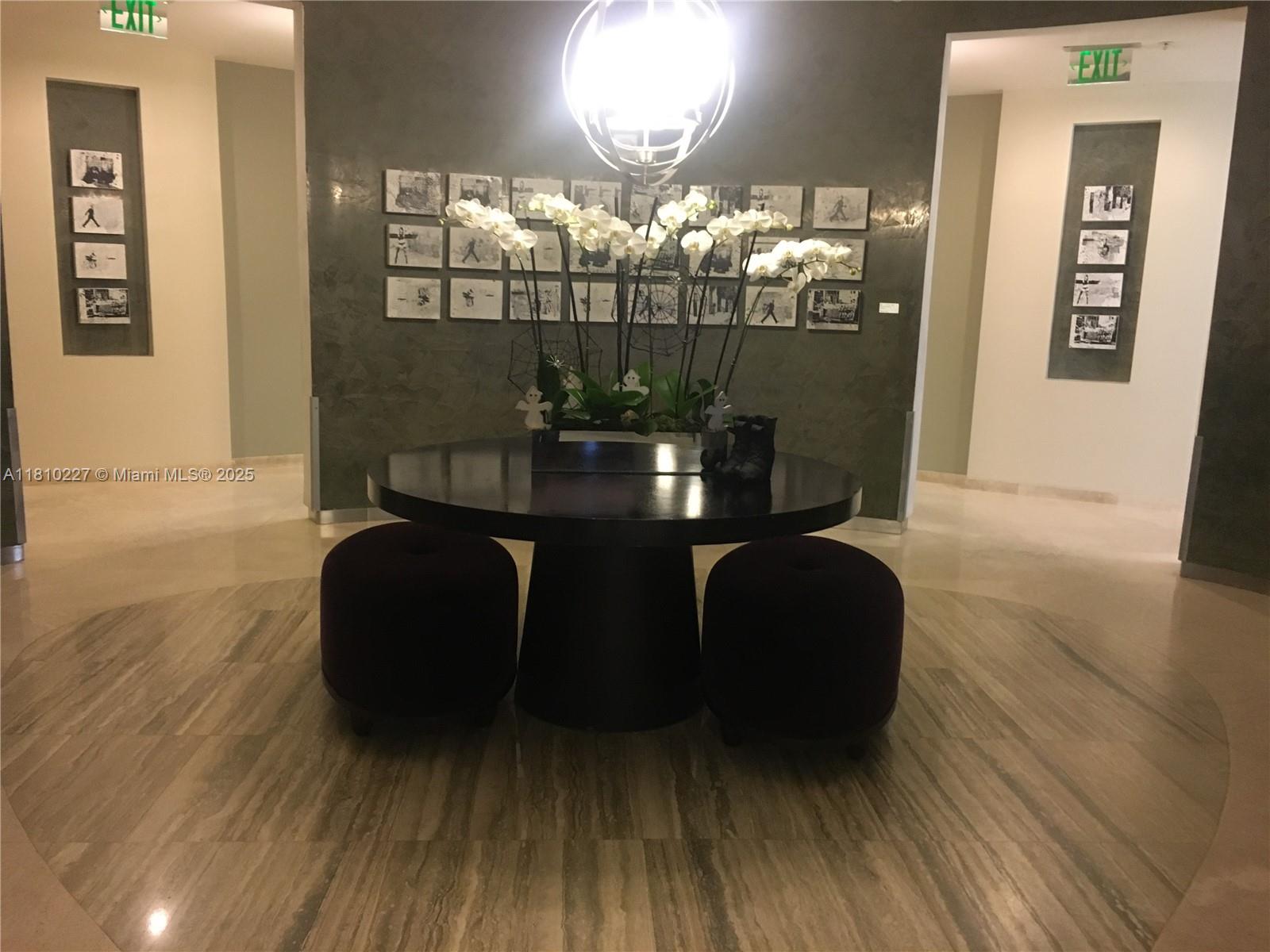 10275 Collins Ave 628