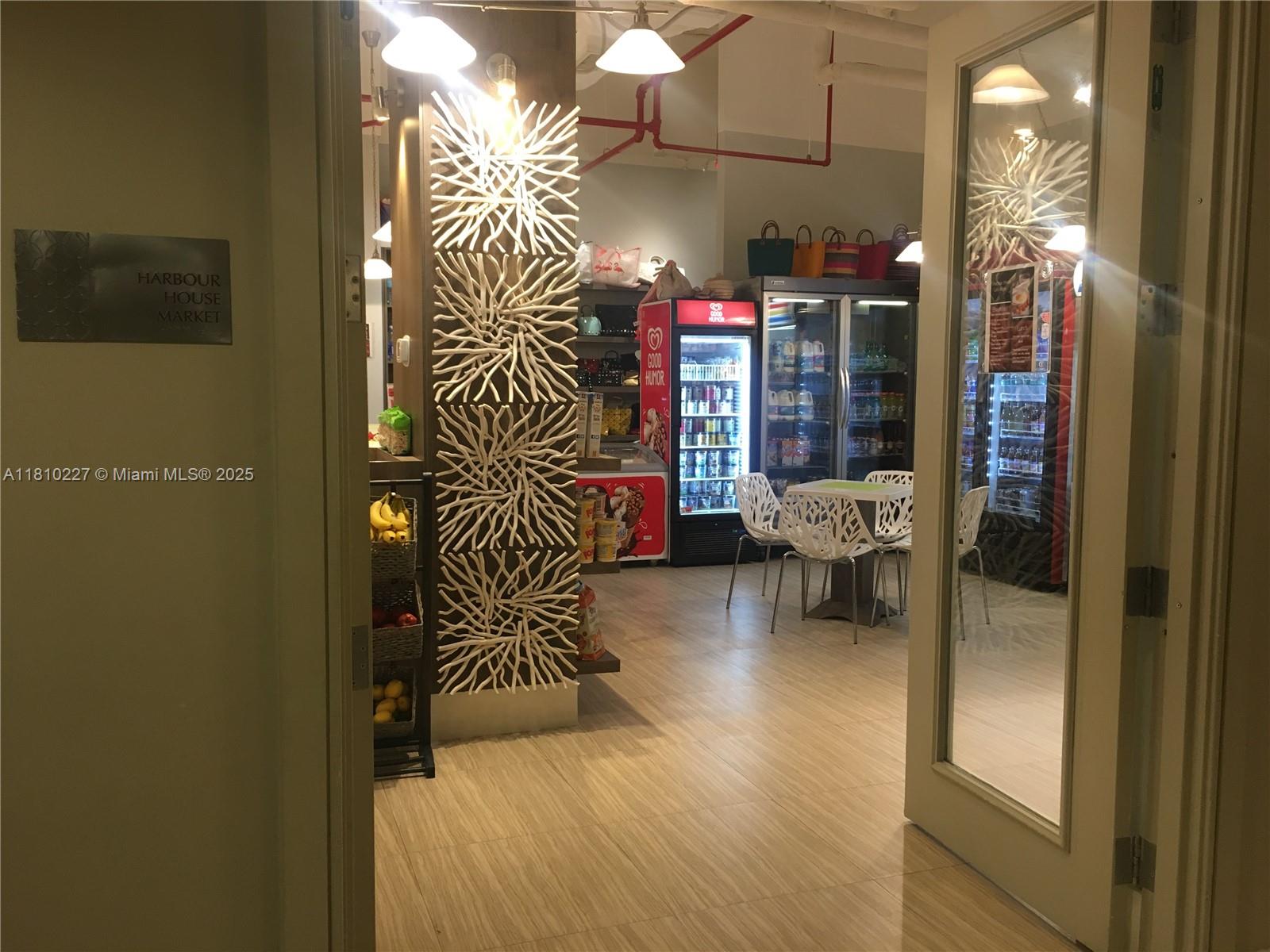 HARBOUR HOUSE - Residential